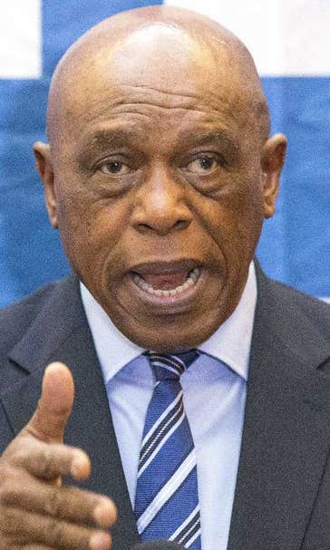 Sexwale to meet South African federation over FIFA campaign